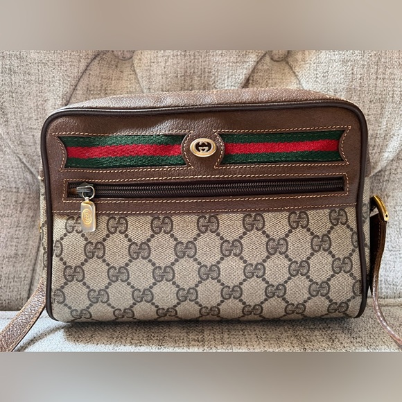 SOLD!! GUCCI Vintage Ophidia Supreme Shoulder Bag